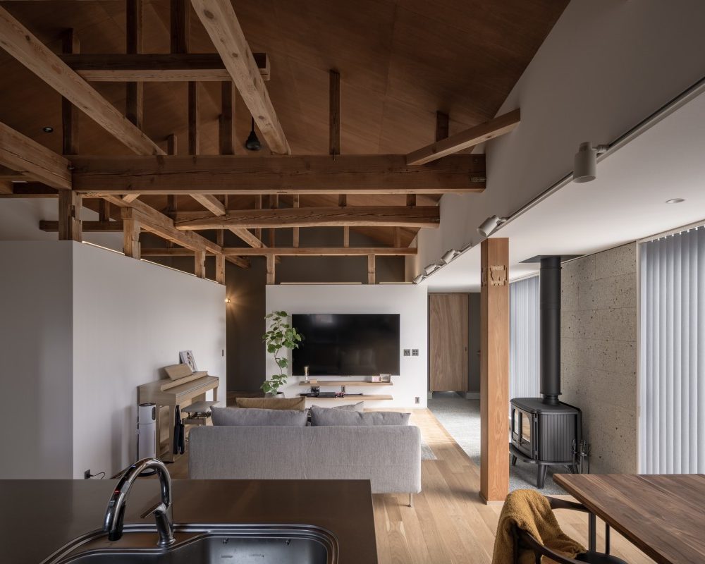 緩やかに空間をつなぐ　平屋の家のリノベーション（上田市）